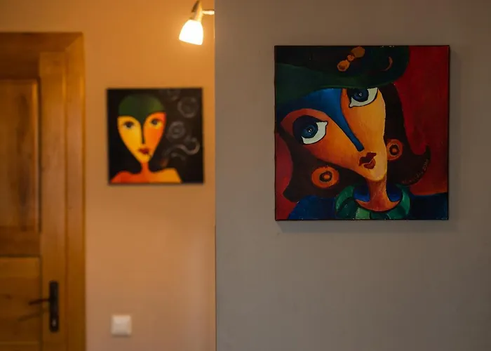 Gallery Guest house 3*